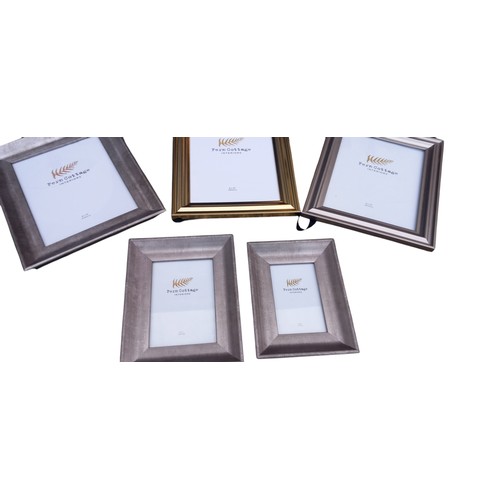 371 - 5 NEW PHOTO FRAMES