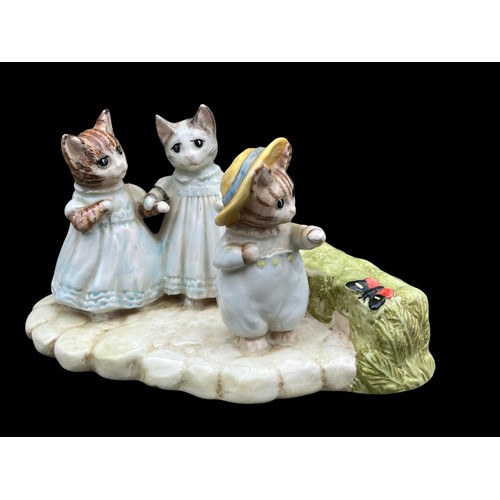 496 - BEWICK BEATRIX POTTER MITTENS,TOM KITTEN AND MOPPET