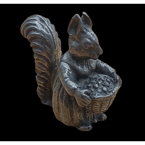 679 - SILVER SQUIRREL BEATRIX POTTER CHARACTER