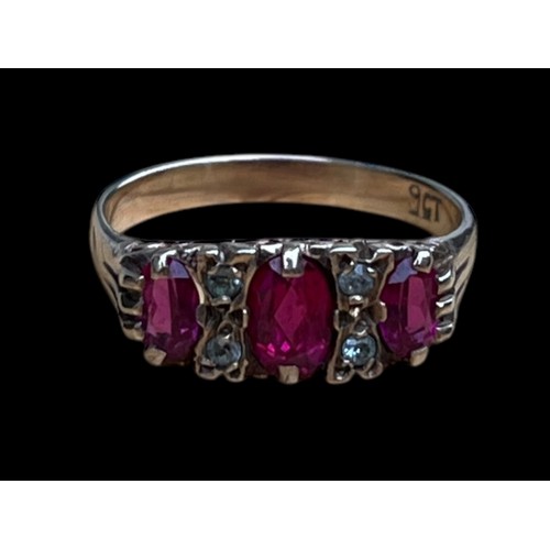 695 - A BEAUTIFULLY 9CT RING SET WITH RUBIES AND DIAMONDS