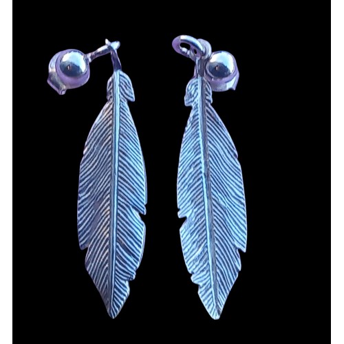 192 - A PAIR OF SILVER FEATHER EARRINGS