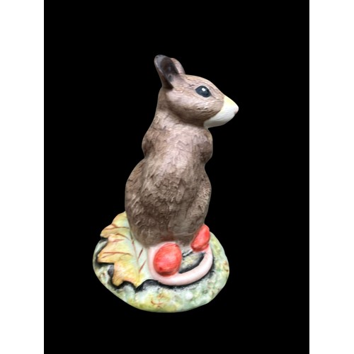 207 - A BESWICK MOUSE