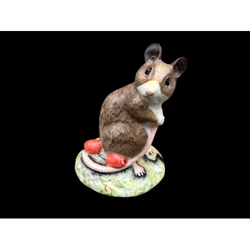 207 - A BESWICK MOUSE