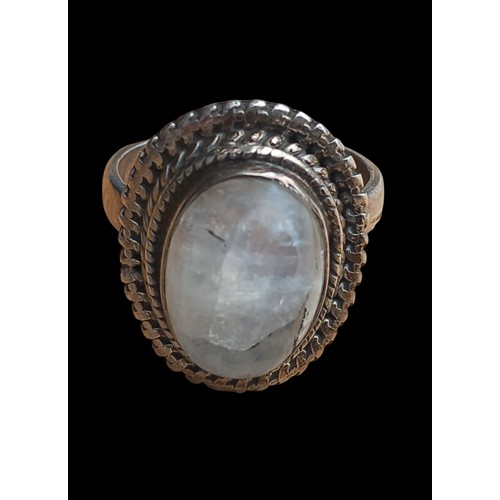 291 - A SILVER OPAL STYLE RING