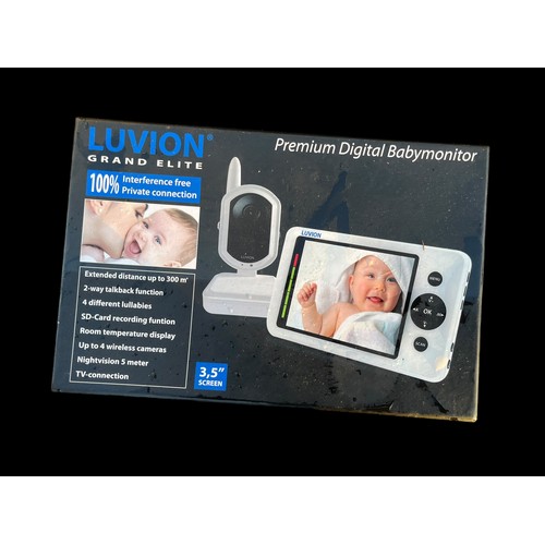 319 - A NEW DIGITAL BABY MONITOR