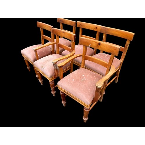 346 - A SET OF 6 HEAVY OAK CHAIRS