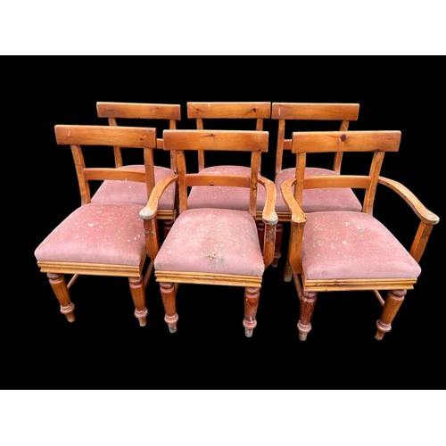 346 - A SET OF 6 HEAVY OAK CHAIRS