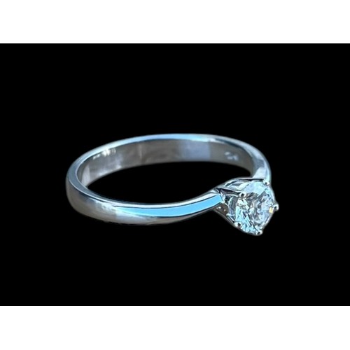 639 - A BRAND NEW SINGLE DIAMOND 18CT WHITE GOLD RING APPROX 0.36CT WITH A CLEAR BRIGHT STONE IN A 6 CLAW ... 