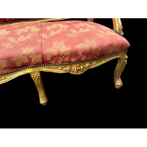 694 - A GILT FRAMED 3 SEATTER