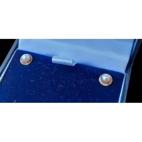 572 - 9ct GOLD AND PEARL BOXED EARRINGS