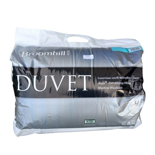 42 - NEW DOUBLE BED DUVET