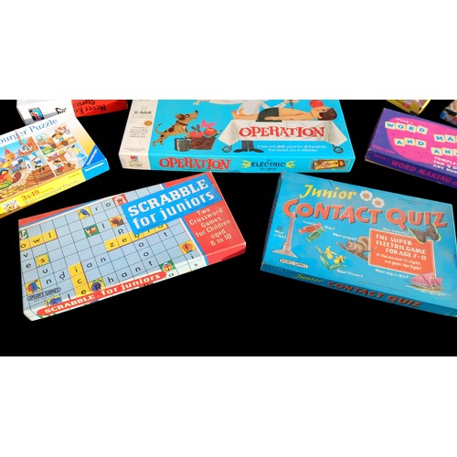 49 - A COLLECTION OF VINTAGE BOARD GAMES