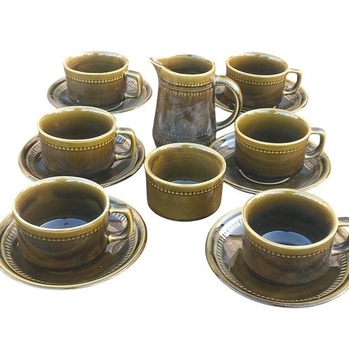 52 - A RETRO TEA SET