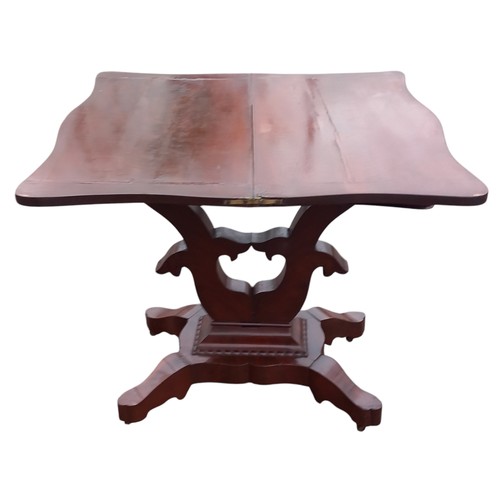 332 - VICTORIAN FLAME MAHOGANY TURN OVER LEAF TABLE