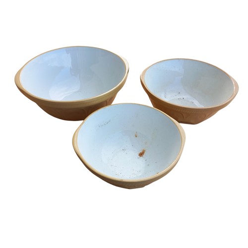 134 - SET OF 3 VINTAGE BAKING BOWLS