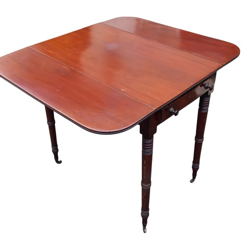 139 - GEORGIAN MAHOGANY SMALL DROP LEAF TABLE WITH SINGLE DRAWER