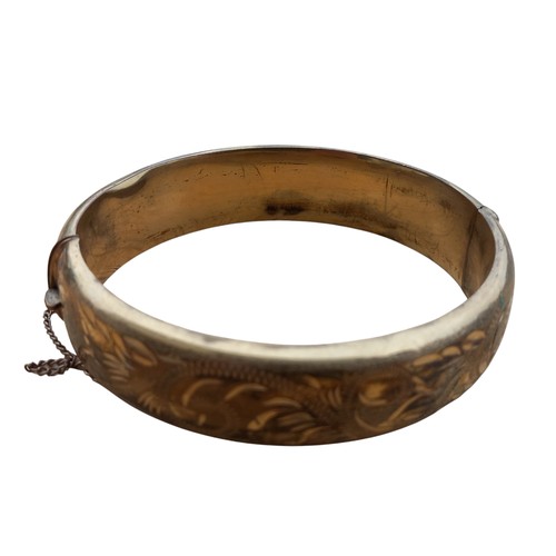 226 - ROLLED GOLD BANGLE