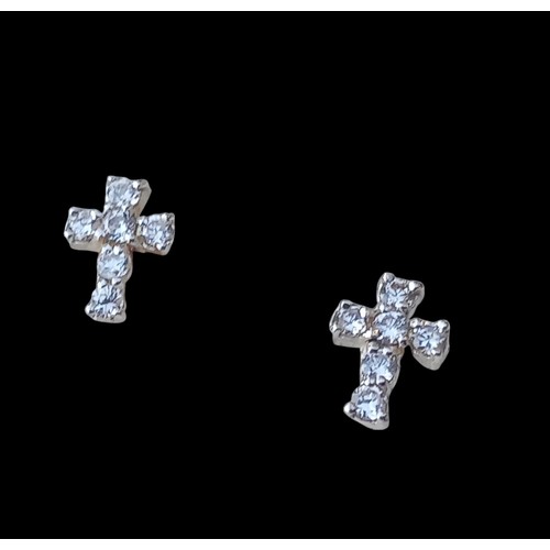 231 - 2 PAIRS OF SILVER EARRINGS- GEM SET CROSS & A PIAR OF CLADDAGH