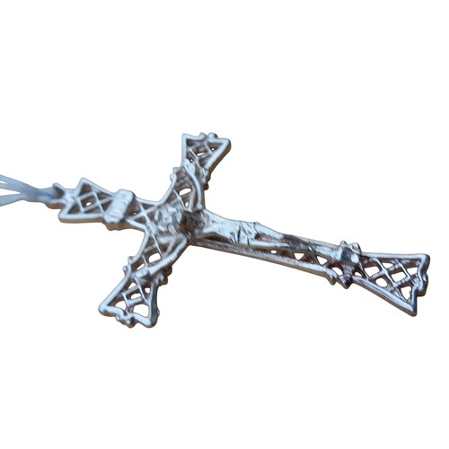 281 - SILVER CRUCIFIX CROSS