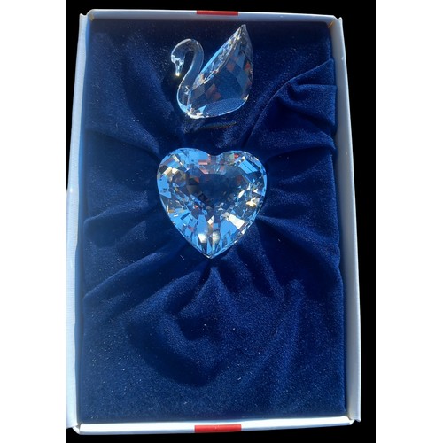 399 - 2 PIECES OF BOXED SWAROVSKI CRYSTAL- TO INCDLUDE A CLEAR HEART