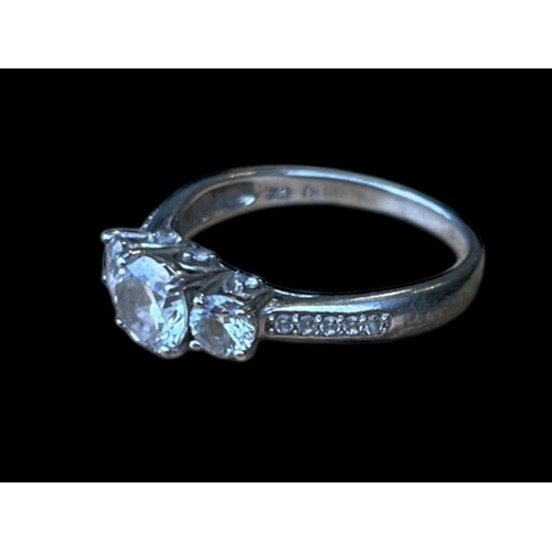 454 - A 925 SILVER AND CZ ING