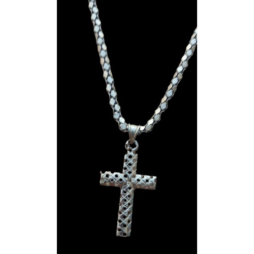 457 - A STUNNING QUALITY SILVER GILT CHAIN AND MATCHING CROSS