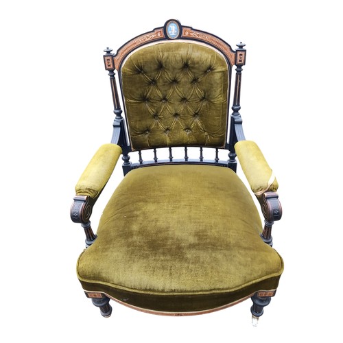 600 - A STUNNING QUALITY ANTIQUE EBONY & MAPLE BUTTONED BACK CHAIR WITH A PORCELAIN WEDGWOOD INSET