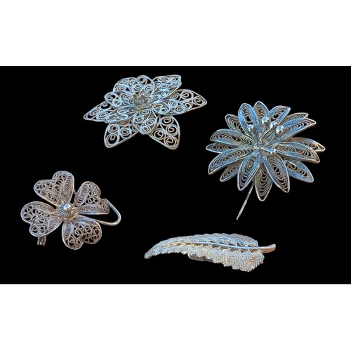 650 - 4 SILVER BROOCH