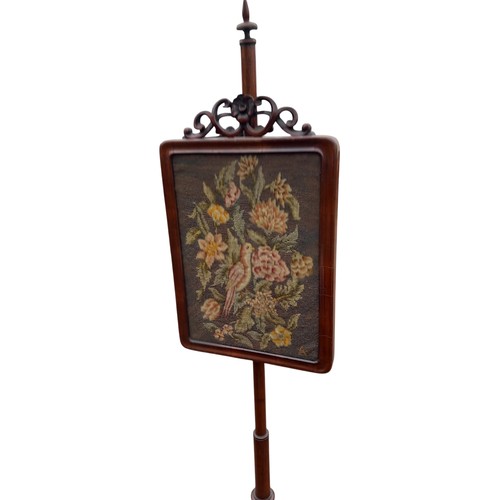 632 - VICTORIAN TAPESTRY POLE SCREEN