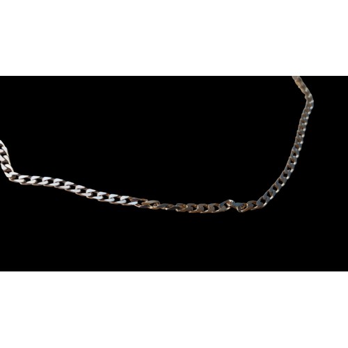 546 - AN ITALIAN 9ct GOLD FLAT LINK CHAIN 18