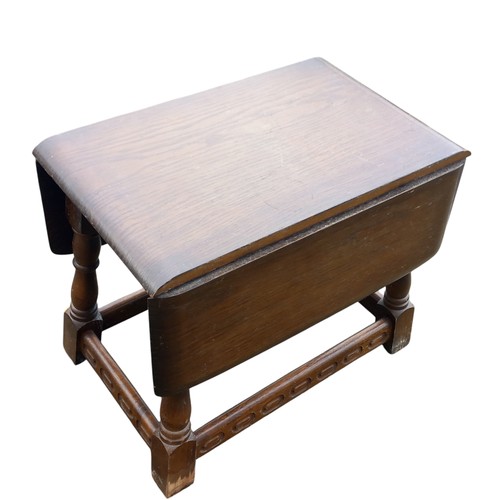 96A - VINTAGE SMALLDROP LEAF TABLE