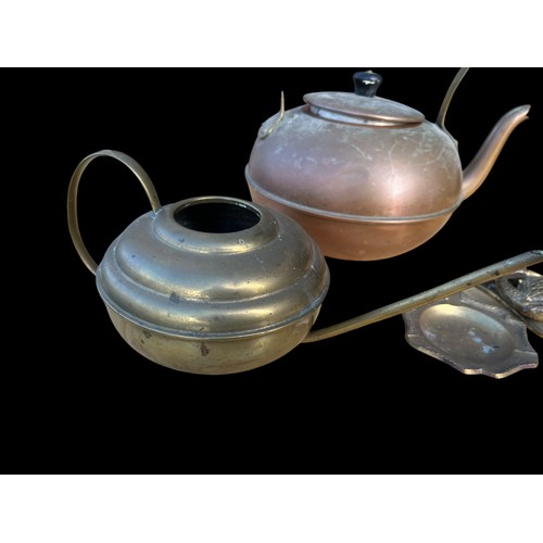 1 - A QUANTITY OF COPPER AND BRASS KETTLES ETC