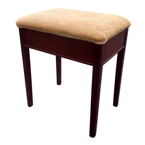 92 - PIANO STOOL