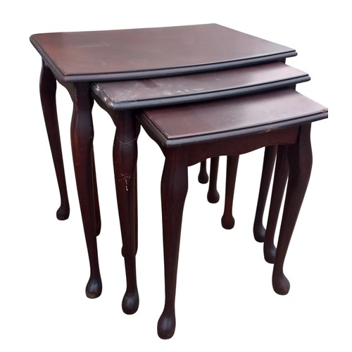 104 - A NEST OF 3 QUEEN ANNE LEG TABLES