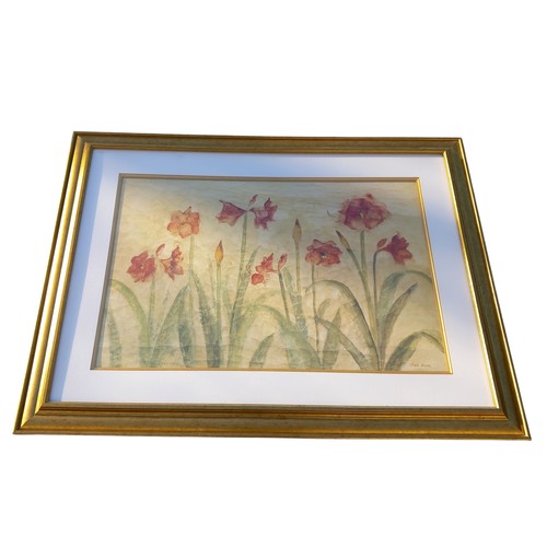 122 - A LARGE MODERN FRAMED PRINT OF POPPIES