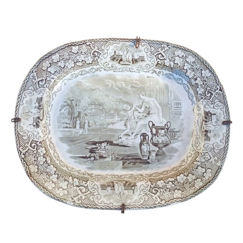 125 - AN ANTIQUE PRINTWARE PLATTER