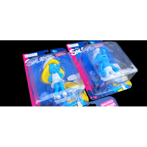 142 - 3 BOXED COLLECTABLE SMURF FIGURES