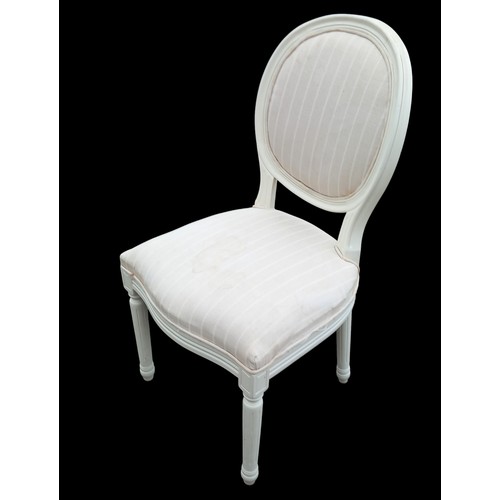 152 - A CREAM SIDE CHAIR