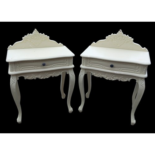 158 - A PAIR OF ORNATE SINGLE DRAWER CREAM BEDSIDES