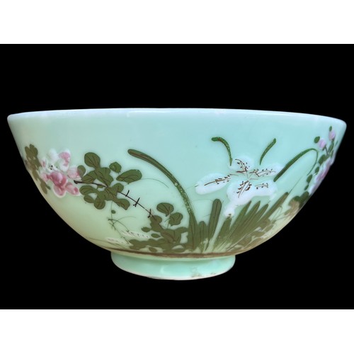 164 - A HAND PAINTED ORIENTAL BOWL WITH MARKINGS TO BASE