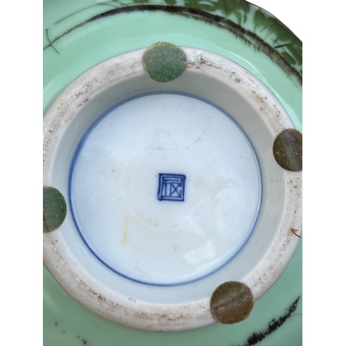 164 - A HAND PAINTED ORIENTAL BOWL WITH MARKINGS TO BASE