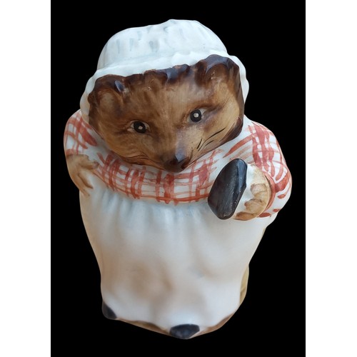 215 - BEATRIX POTTERS Mrs TIGGY WINKLE BY BESWICK