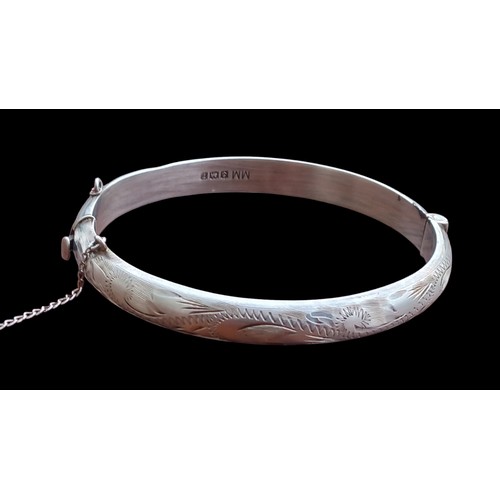 292 - A SILVER BANGLE