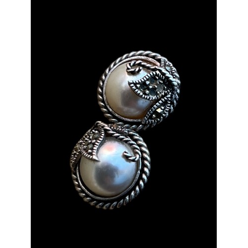 254 - A LARGE PAIR OF ORNATE SILVER AND PEARL EARRINGS AND MATCHING NECKLACE