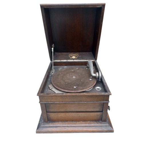 2 - AN ANTIQUE OAK CASED GRAMAPHONE