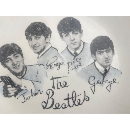 17 - A VINTAGE BEATLES  PLATE 6