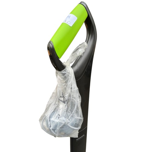 65 - A ELECTRIC SWEEP VAC