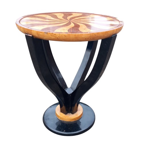 121 - AN ART DECO SWIRL DESIGN STYLE LAMP TABLE (SLIGHT DAMAGE)