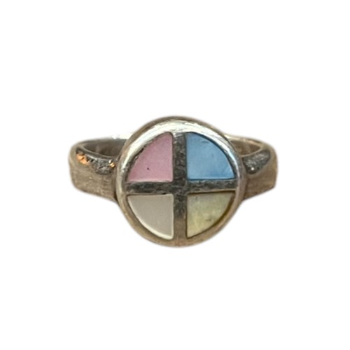 209 - A NICE CHUNKY SILVER RINGS WITH MULTI COLOURED MOTHER OF PEARL