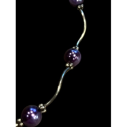 220 - A UNIQUE SILVER NECKLACE SET WITH PURPLE STYLE PEARLS